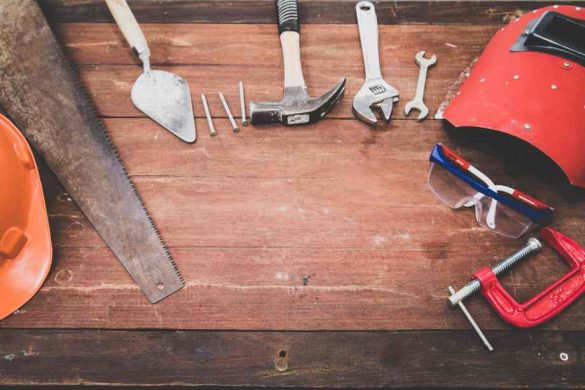 Poser une terrasse en bois sur terre battue : comment réussir cette opération de bricolage ?