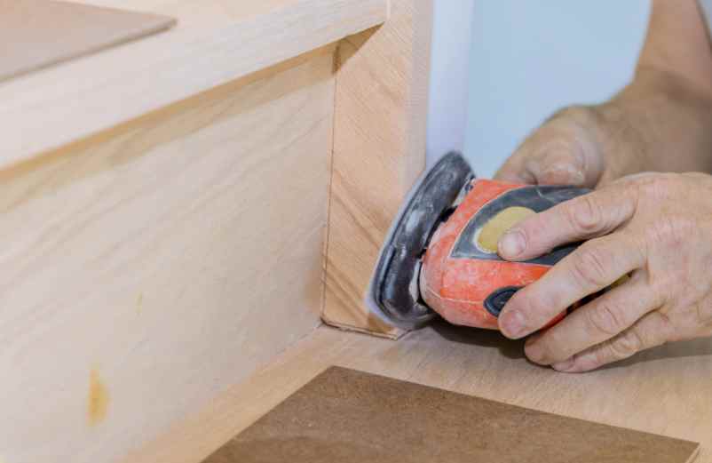 Le ponçage, l’étape-clé pour une rénovation réussie Cacem