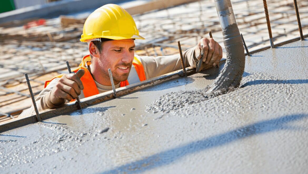 Pourquoi vibrer le béton lors du coulage ? Guide complet