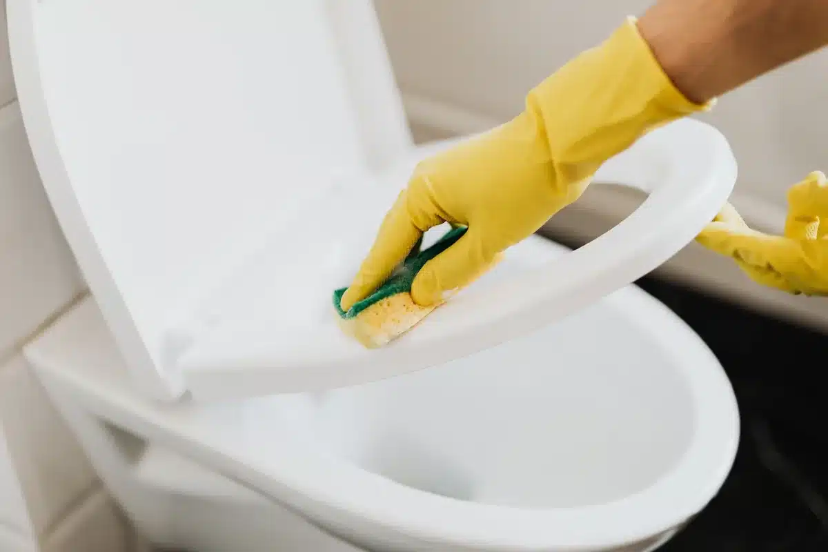 Gants de protection en caoutchouc et équipement de sécurité pour travaux sanitaires